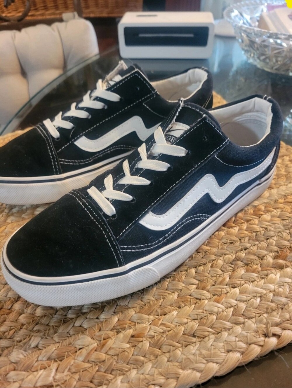 Womans Sneakers - Picture 4 of 14